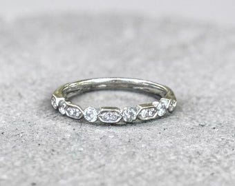 Vintage-Inspired Diamond Stacking Band in 18K White Gold | Size 6.75
