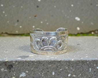 Vintage Sanborns Mexico Sterling Silver Repoussé Cuff Bracelet