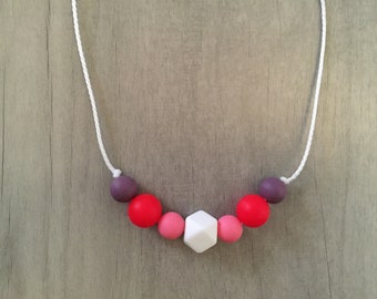 Breastfeeding and Babywearing 100% silicone necklace