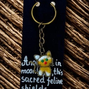 CAT CHARM KEYCHAIN