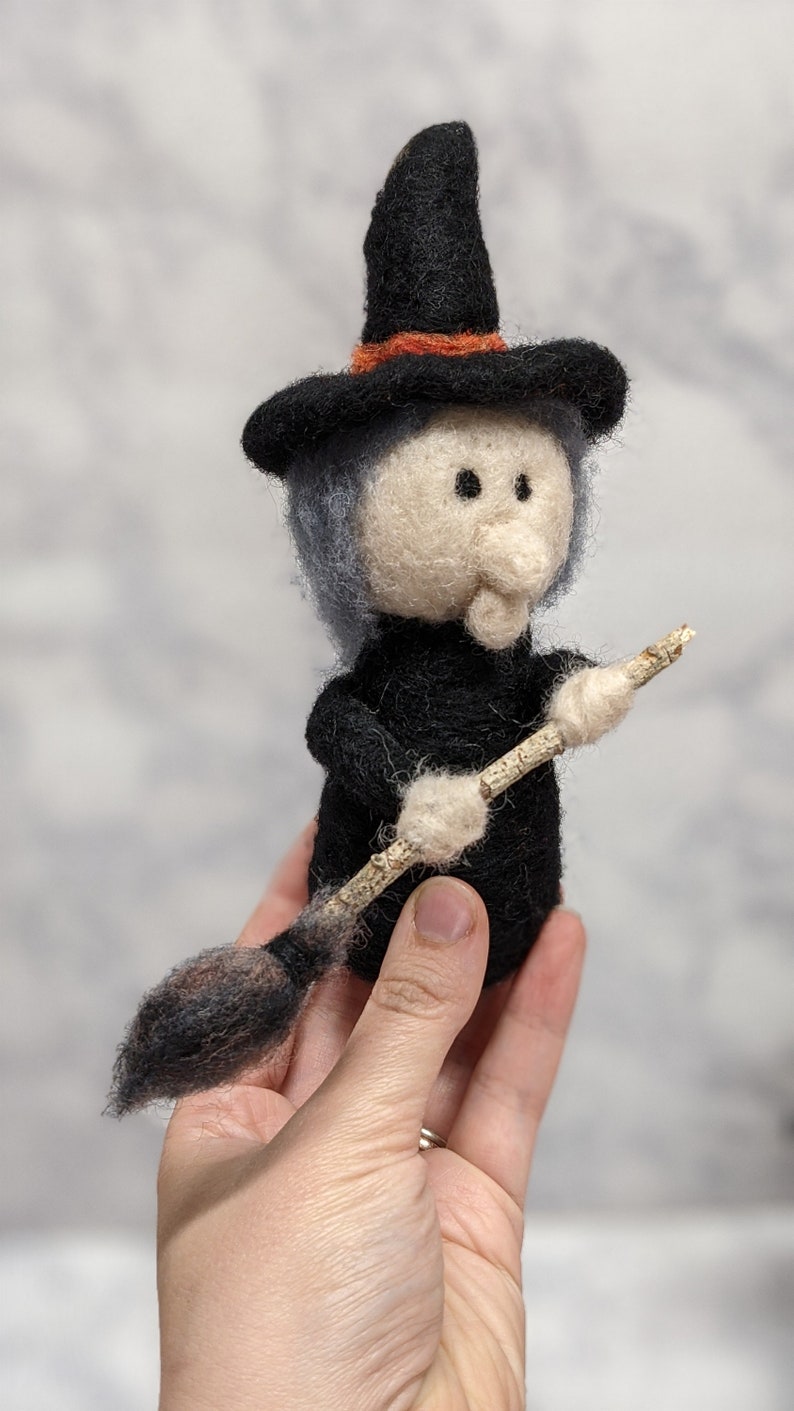 Needle Felted Witch for Halloween image 5