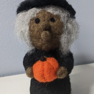 Needle Felted Witch for Halloween image 6