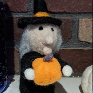 Needle Felted Witch for Halloween image 9