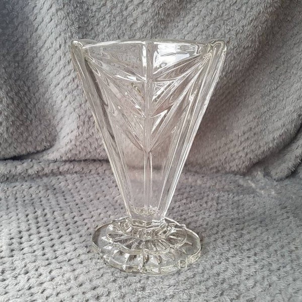 Vintage Art Deco Glass Vase