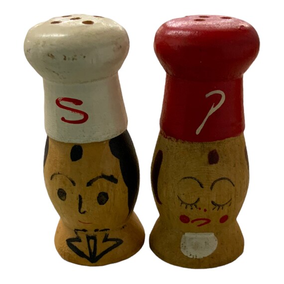 Vintage Wood Wooden Salt Pepper Shakers Chef Chefs Miniature Kitchen Retro Whimsical Figural