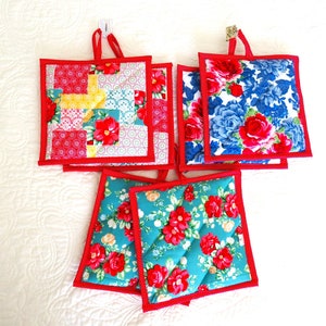 Pioneer Woman Potholder Set: Floral Cotton Hot Pads, Handmade Kitchen Decor