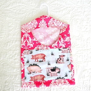Pigs Clothespin Bag and Farm Animal Wall Hangings: Quilted Cow, Pig, Chicken Farmhouse Decor
