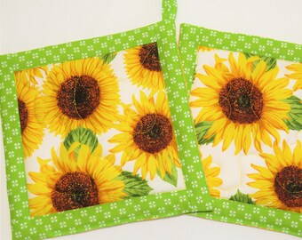Multicolor Sunflower Pair of Pot Holders 6111PTHD 7.5HX7.5W Carolines Treasures Flower Multicolor Sunflower Pair of Pot Holders 6111PTHD 7.5HX7.5W Carolines Treasures Flower