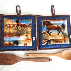 Southwest Horse Potholder Set: Desert Design, Cotton Hot Pads