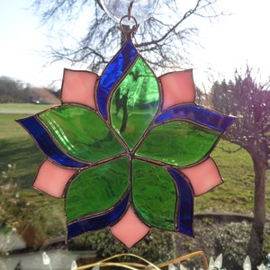 Multi-color pinwheel