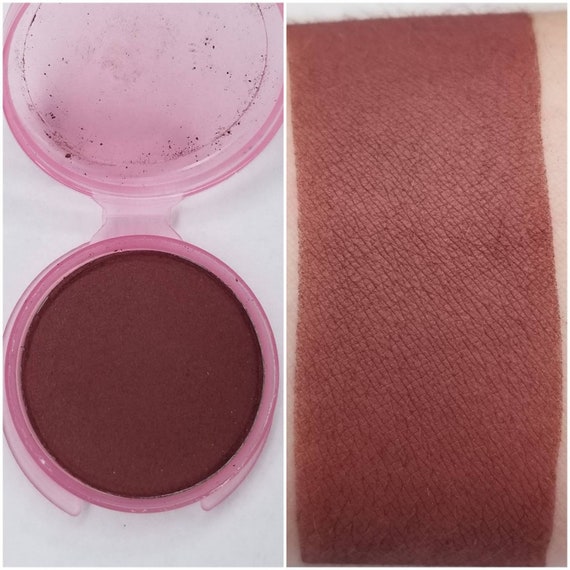 Matte burgundy eyeshadow outlet