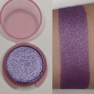 Iris - Vegan Pressed Eyeshadow Light Purple Silver Duochrome