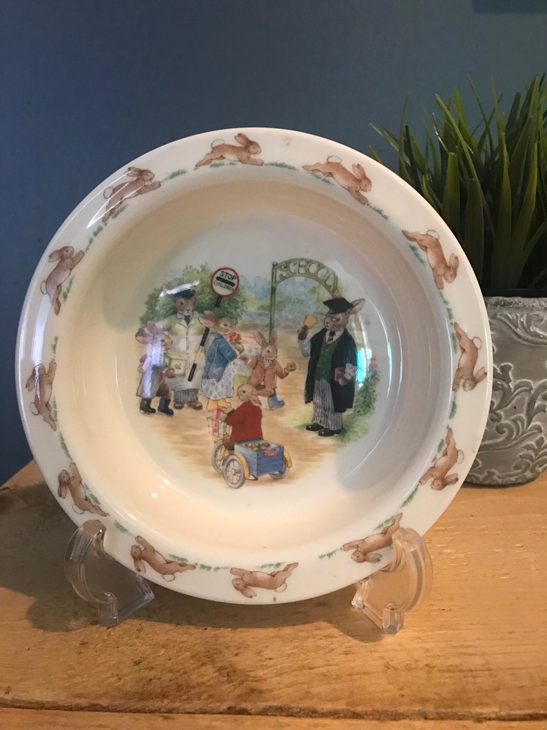 Vintage Royal Doulton bunnykins Baby Cereal Bowl Going to School Bone