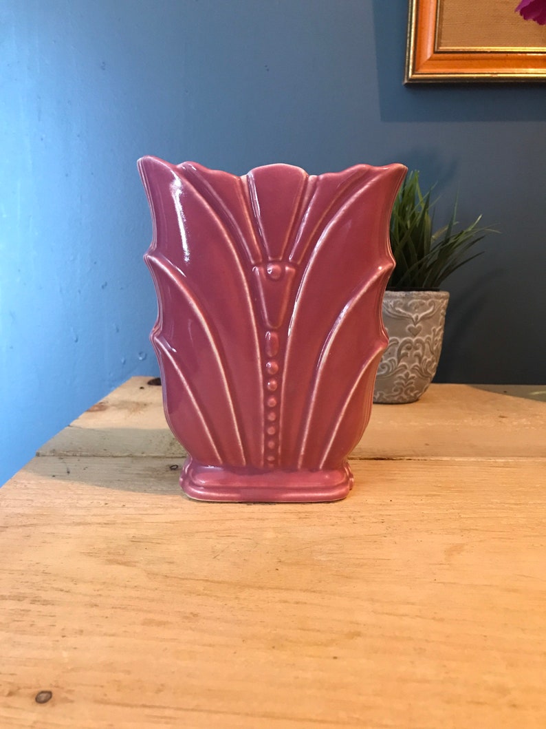 Vintager Art Deco Pottery Vase USA 551 Mauve Dark Pink Etsy