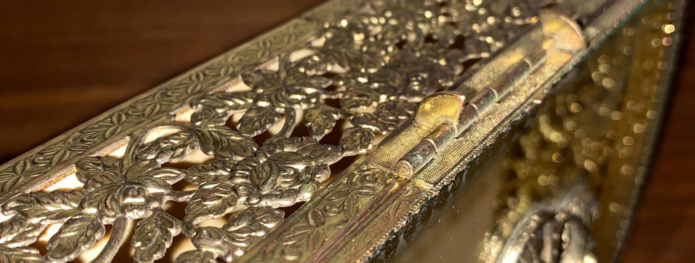 ヴィンテージスタイルのフィリグリージュエリーボックス：オルモル