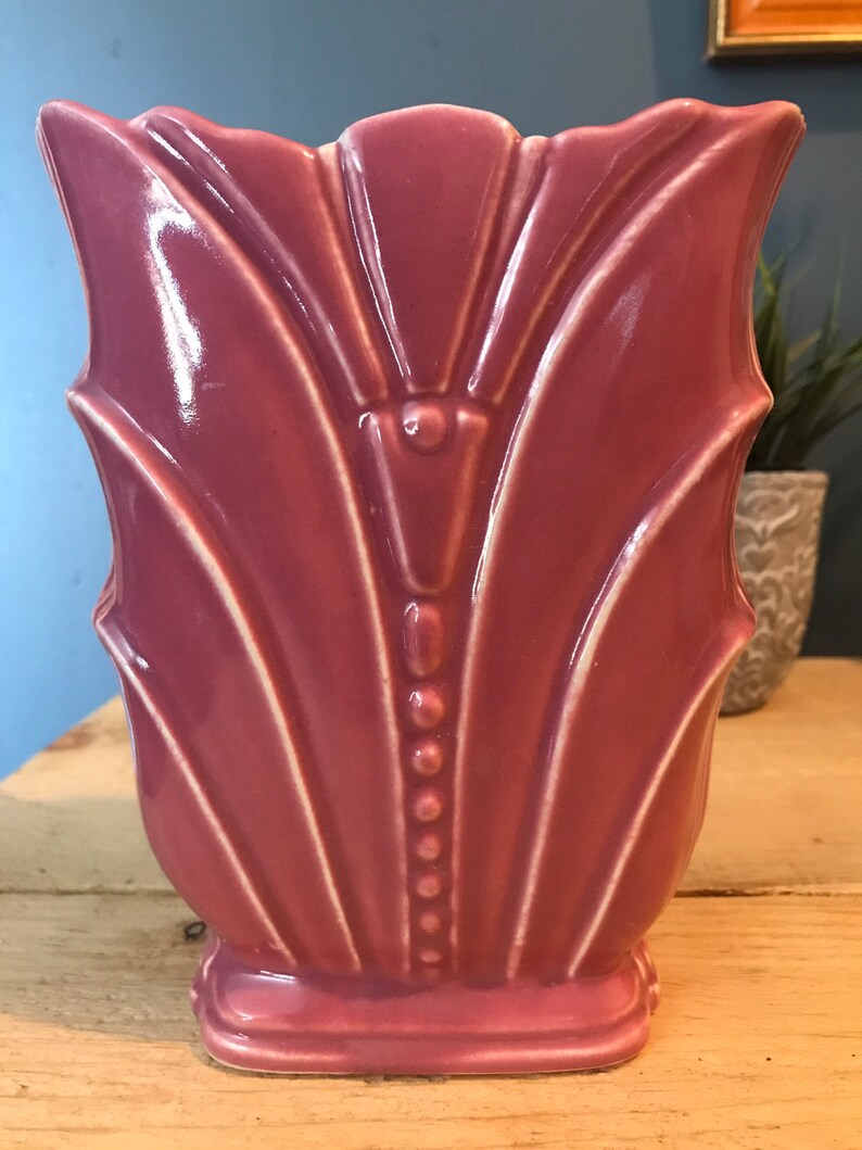 Vintager Art Deco Pottery Vase USA 551 Mauve Dark Pink Etsy