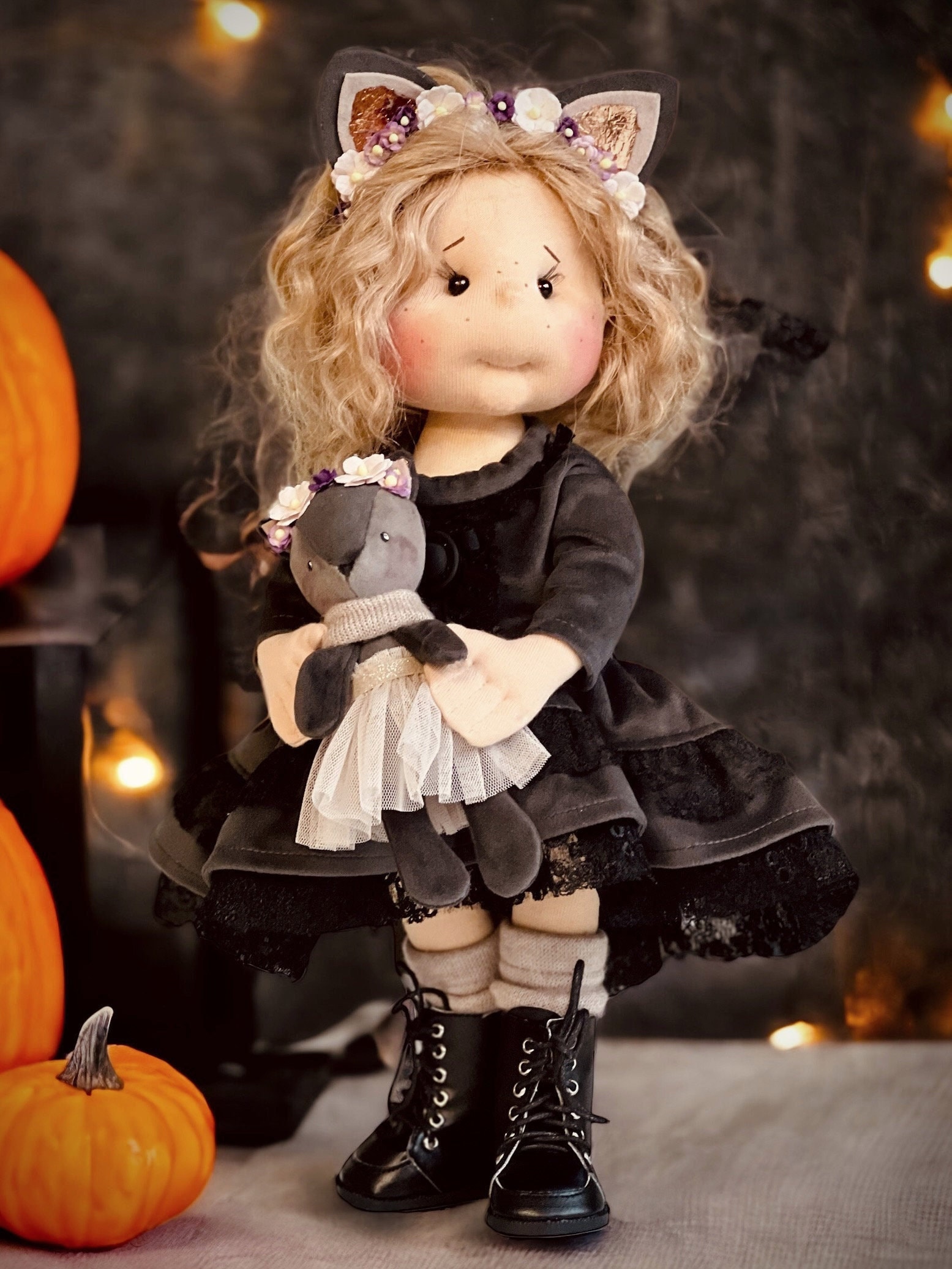 Cuervo - 15" (38 cm) - Muñeca única hecha a mano con esqueleto en movimiento