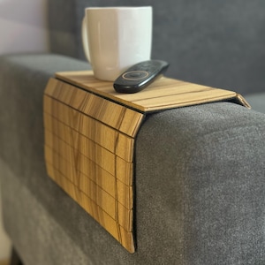 Sofatisch, Couch Snack Tablett, Sofa Armlehne Organisator, Holz Sofa Beistelltisch, Custom Arm Tablett Tisch