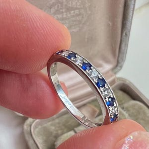 Saphir halbe Eternity Band 14k 585 echter Diamant Ring Vintage Art-Deco-Stil September Geburtsstein Ringstapel