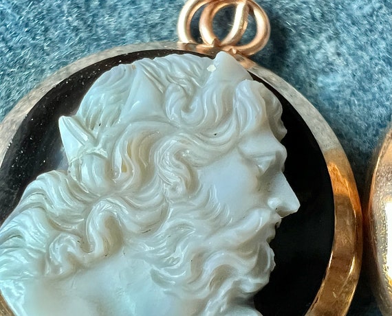 Antique agate cameo earrings 14k rose gold cuffli… - image 2