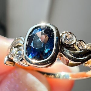 Natural sapphire ring in 14k solid Yellow Gold Natural Diamond Accent