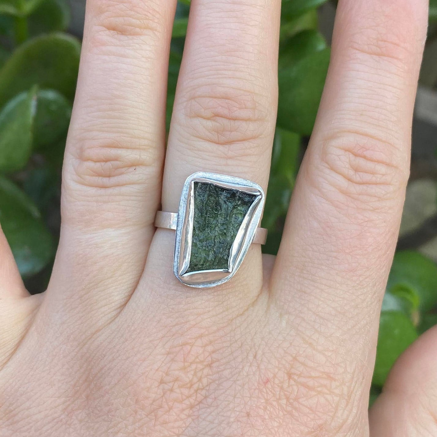 Moldavite Ring sterling Silver: raw crystal around 1 -2 g, made to order, genuine with certificate from Czeck Republic, CHOOSE YOUR CRYSTAL