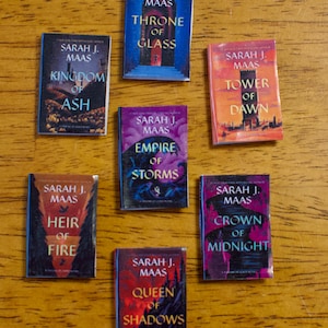Sarah J Maas Throne of Glass Series Mini Books 1:10 1.2&quot; Height - Full Set