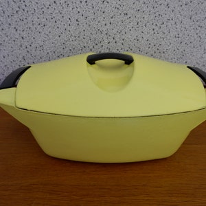 Raymonde Loewy for Le Creuset Coquelle
