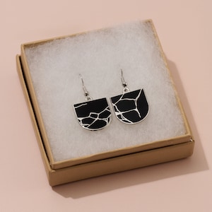 Kintsugi Earrings - Silvertone