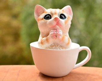 Cute Tabby Cat Figurine,Cat Decor,Cat Gift,Kitten Figurine,Kitten Decor,Cat Lovers Gift,Mum Gift,Cat Statue
