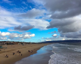 Manhattan Beach's Cloudy With a Chance of Sunshine
