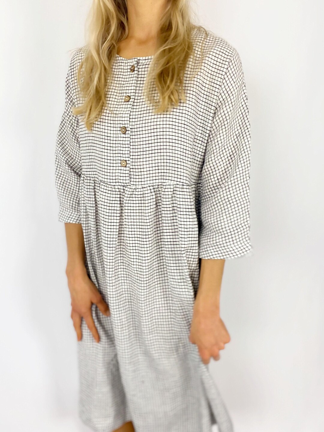 Linen Dress With Long Sleeves and Hidden Side Pockets San Clemente