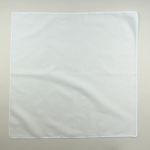 White Cotton Bandana / Made in Japan / 55x55cm / Hemmed with cotton thread / Perfect for dyeing project