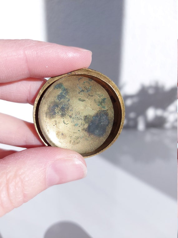 Petite boite à bijoux en nacre et laiton, boîte pilulier en laiton et nacre - Canada