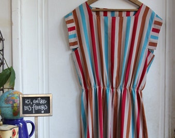 Vintage Lightweight, Striped and Belted Dress - Vintage 70s - Svelta - made in Belgium - Size S