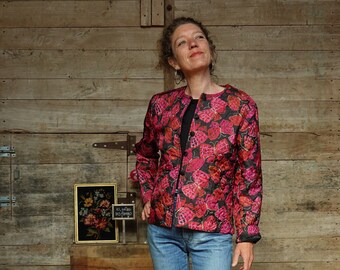 Röd och rosa fjärilsquiltad jacka - Vintage Pierbé - Storlek 38-40