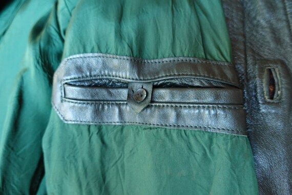 Dark green leather jacket in superb condition - S… - image 8