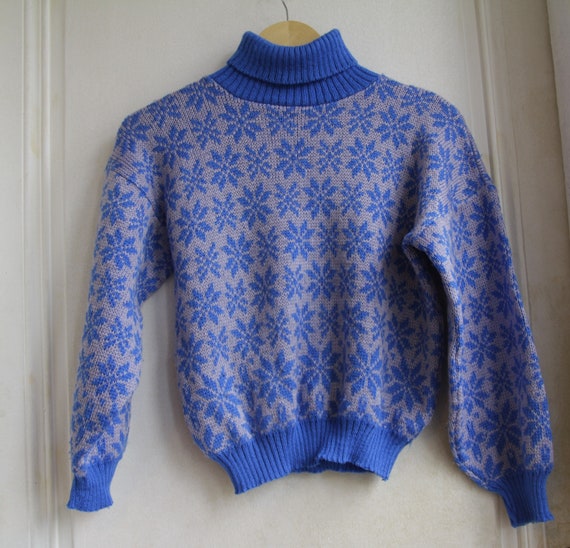 Unisex sweater 70s with blue and light blue patte… - image 3
