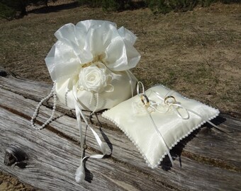 Bride drawstring bag Ivory Pompadour purse Bridal Money pouch Wedding Dollar Dance bag Flower girl bag with Ivory rose Bearer ring pillow