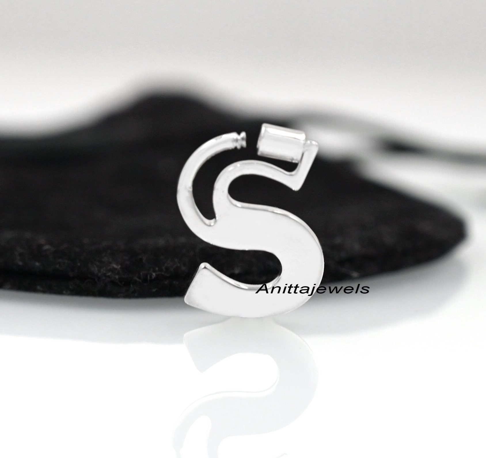 925 Silver Initial Carabiner Lock: Alphabet Letter Jewelry - View 4 - Anitta Jewels | SKU: etsy_922517829