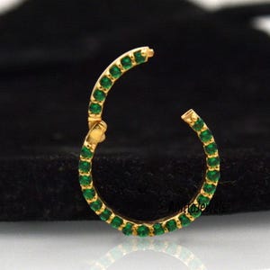 Candado realzador de piedras preciosas de oro de 14 k: Porta dijes hecho a mano (15 mm)