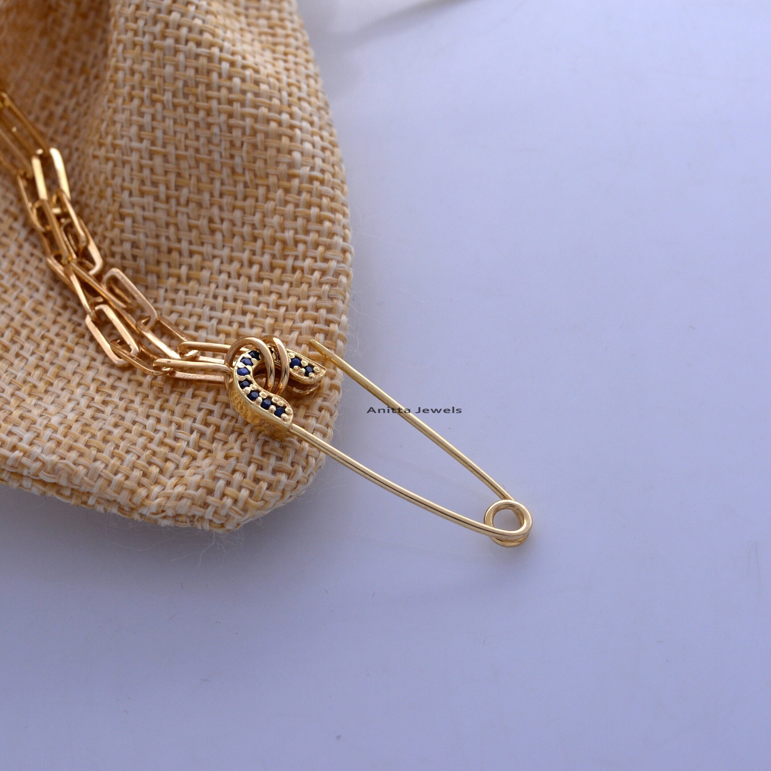 Safety Pin Earring EA20152 Gold Wholesale Price ($200 Minimum Purchase)