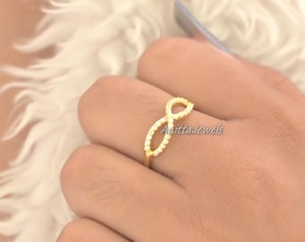 Anello Infinity con diamanti placcato oro 14k - Fascia in argento sterling