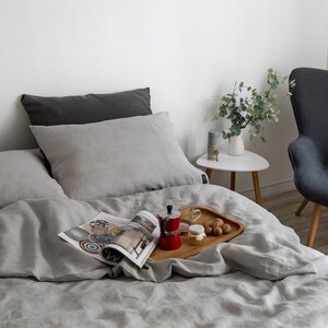 Light gray linen bedding set, 100% washed linen duvet cover with pillowcases.