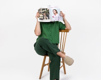 Linen pajama set with pants. Green lounge set for women. Linen crop button-up shirt and high-waisted trousers with pockets.