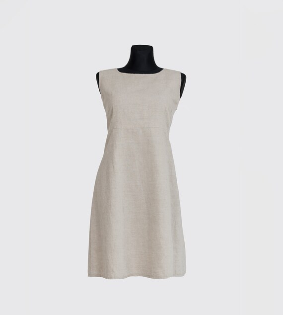 Fitted top linen dress