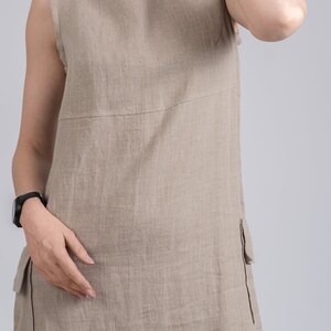 Sleeveless, knee-length linen dress with side pockets zdjęcie 2