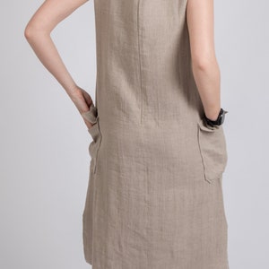 Sleeveless, knee-length linen dress with side pockets zdjęcie 4