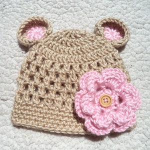 Crochet baby bear hat, Baby girl beanie, Newborn photo prop, Baby shower gift, Baby girl hospital hat, Coming home hat, Beige, Pink