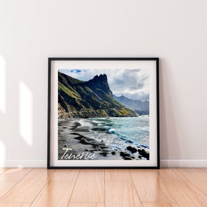 Wunderschöner Strand in Bodegas Anaga Teneriffa Kanarische Insel Spanien Exotische Landschaft Schwarz Strand Vulkan Rocky Mountains Wellen